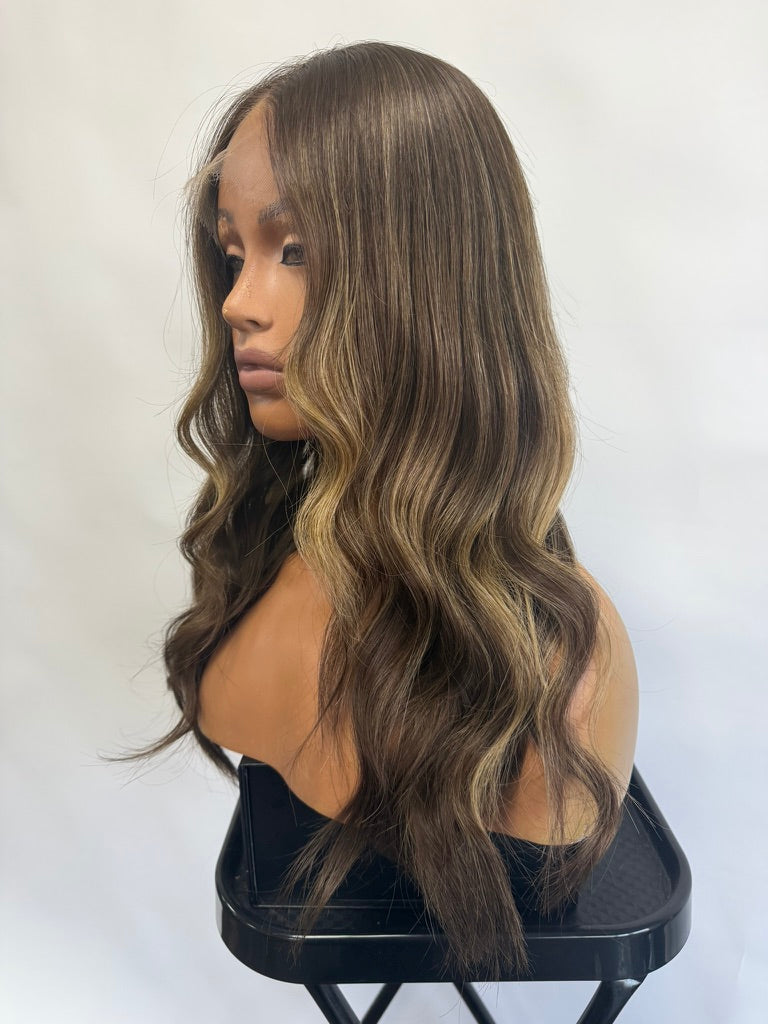 1024 – Natural Looking Human Hair Wigs