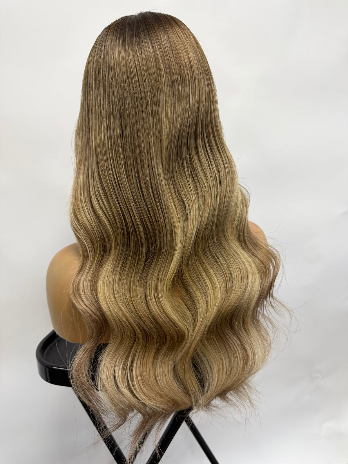 935 – Natural Looking Human Hair Wigs