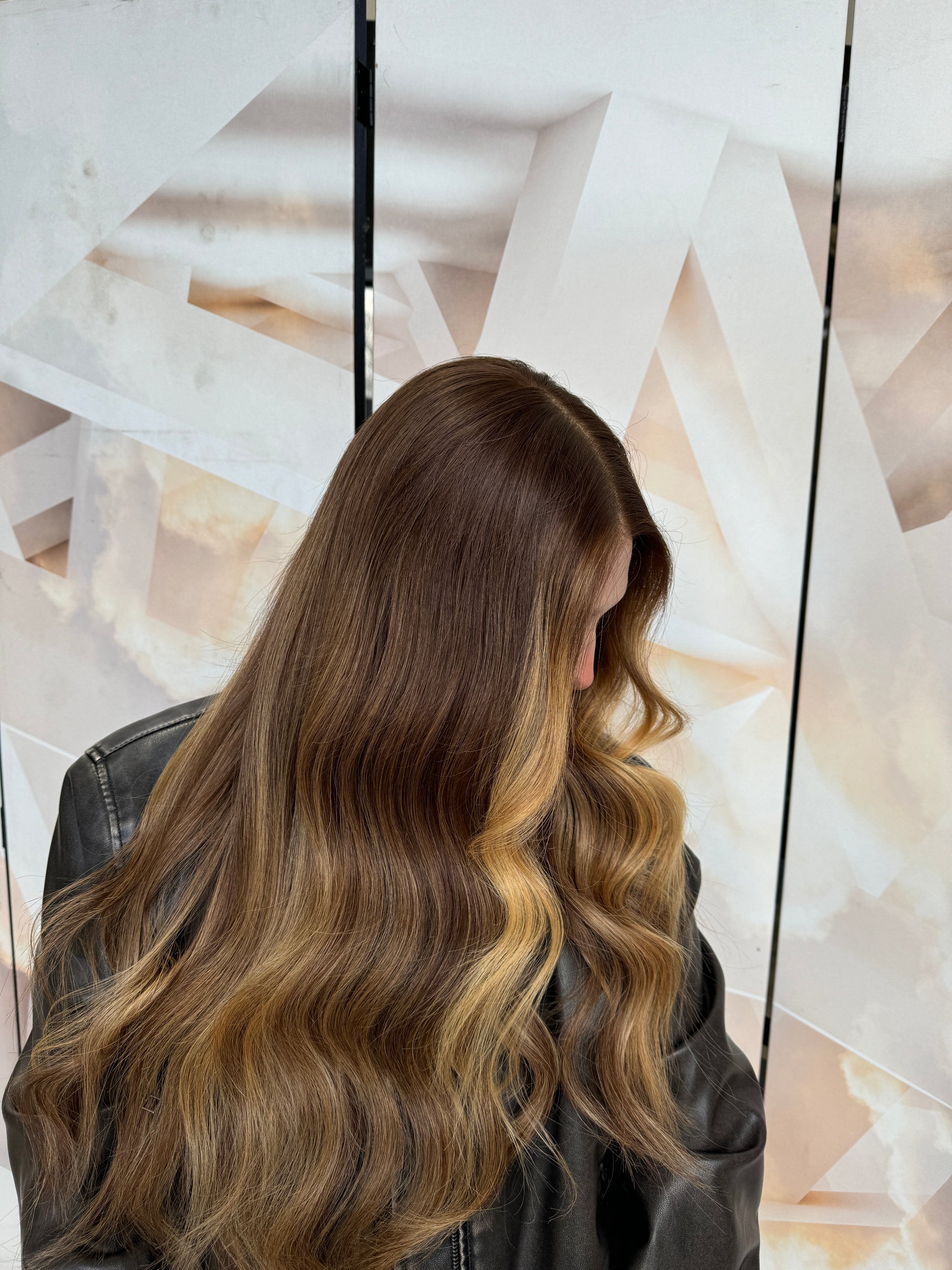 Honey blonde ombre wig with soft curls