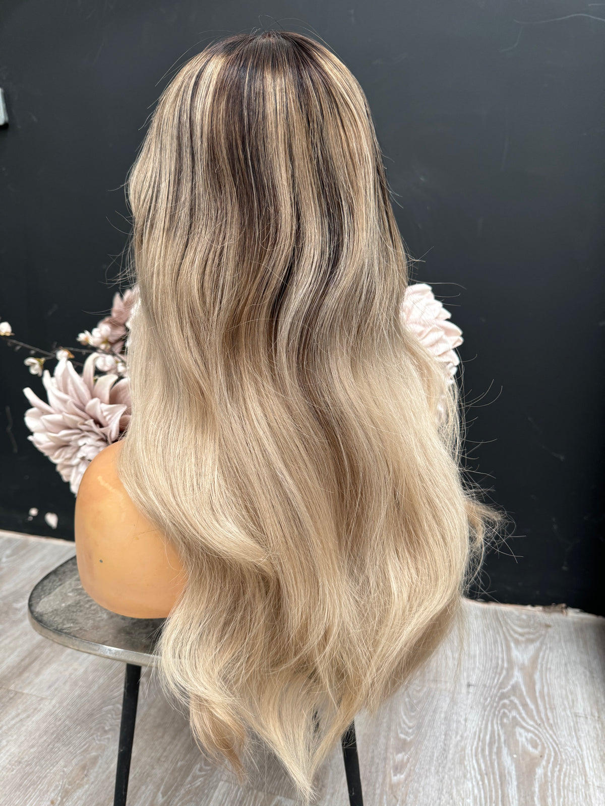 Sale Wig 528 – Natürlich aussehende Echthaarperücke