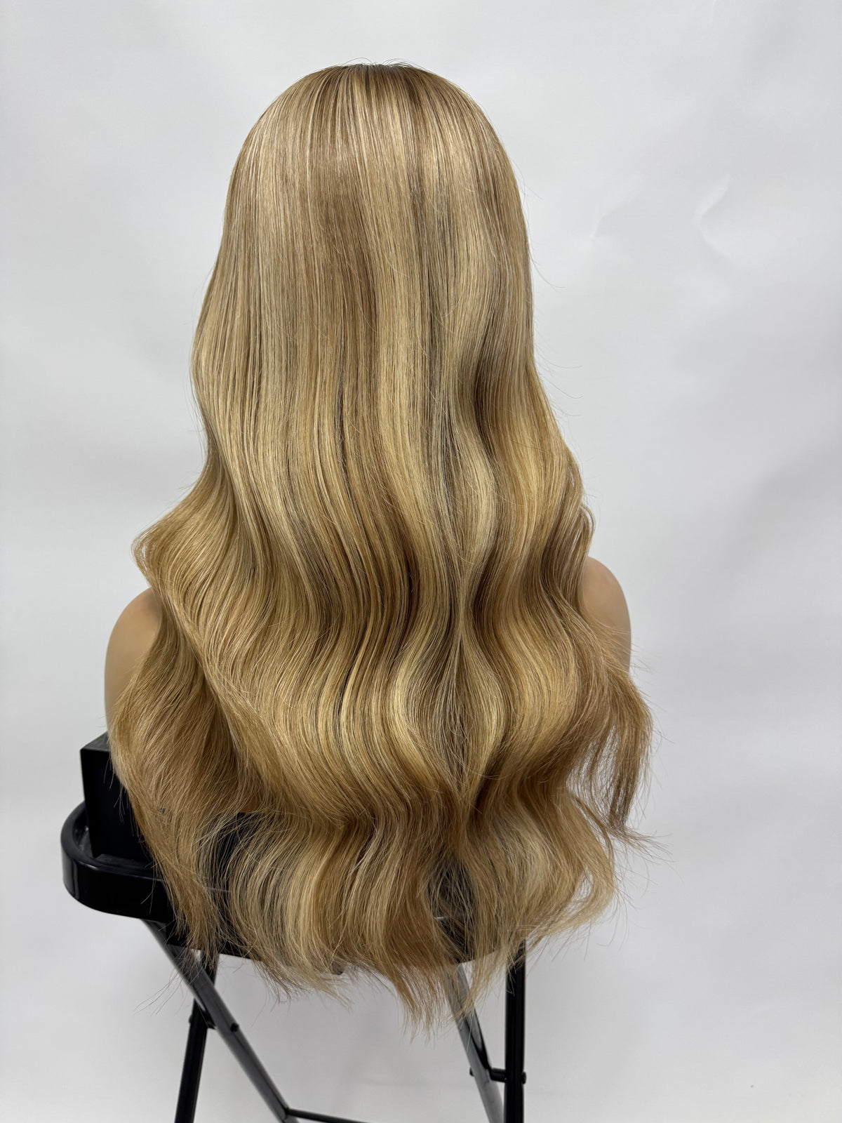 976 – Natural Looking Human Hair Wigs