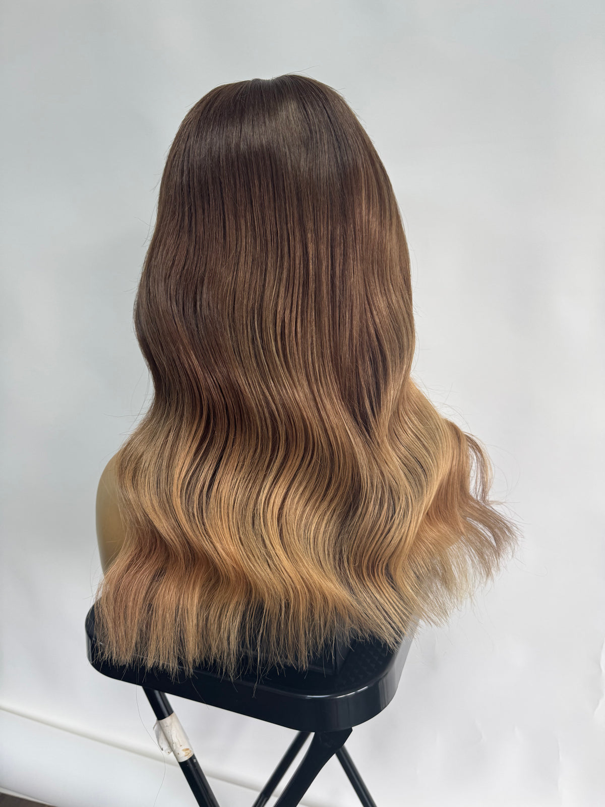 986 – Natural Looking Human Hair Wigs