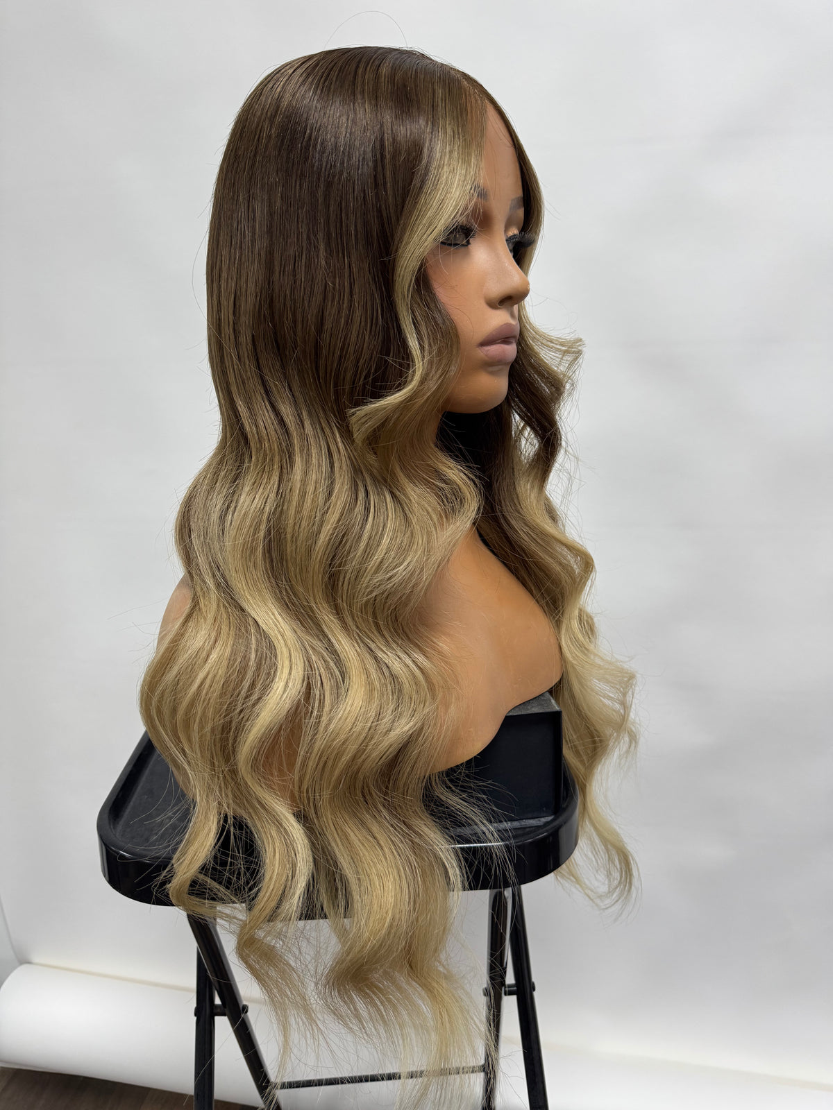 995  – Natural Looking Human Hair Wigs