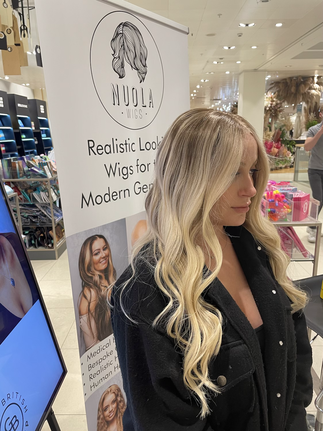 Kayla Honey blonde human hair wig with natural warm tones - Nuolawigs-UK