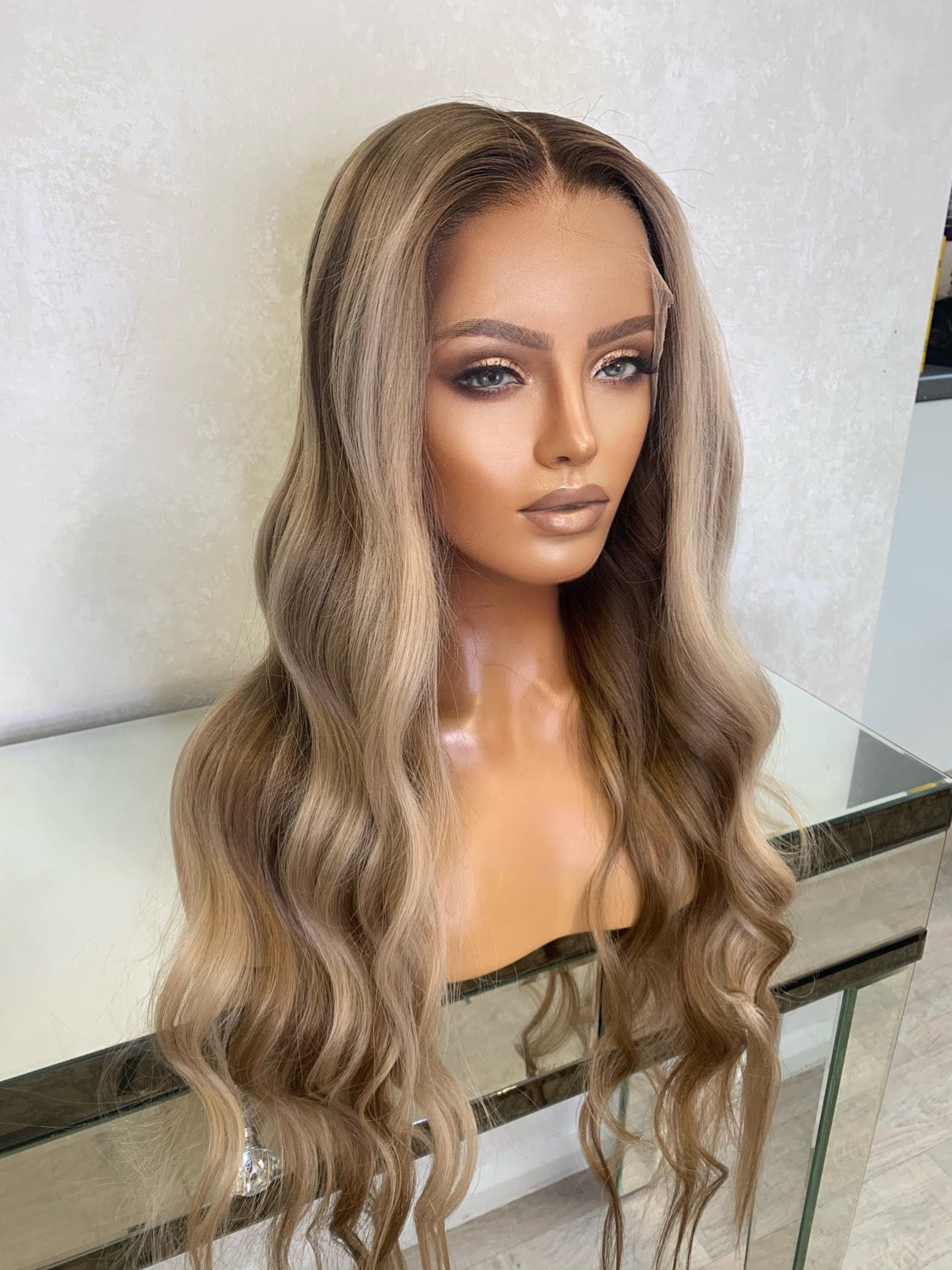 Danielle  Honey blonde ombre wig with dark roots- Nuolawigs-UK